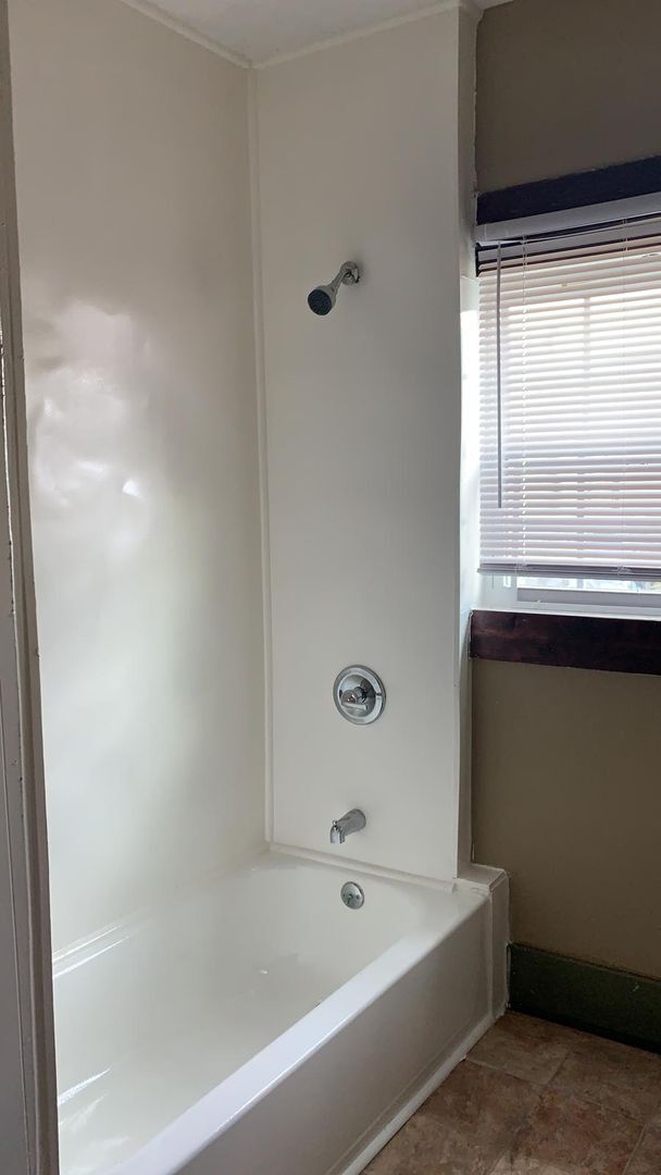 Building Photo - 1140 Ewing St