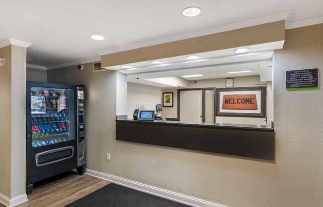Foto del edificio - Furnished Studio-Kansas City - Overland Park - Nall Ave