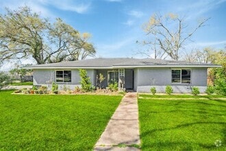 Building Photo - 4701 Frontier Dr