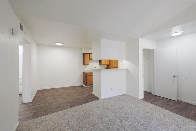 Foto del edificio - 2323 Wells Branch Pkwy