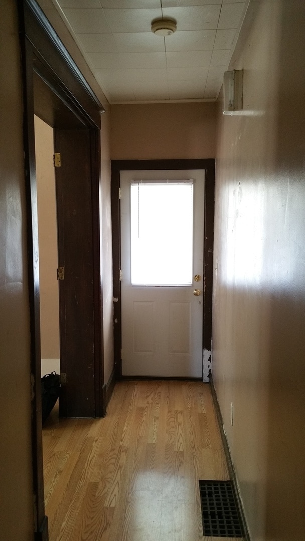 Building Photo - 128 E Davenport St