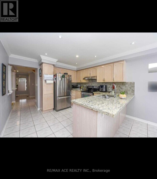 Photo du bâtiment - 1079 Blueheron Blvd
