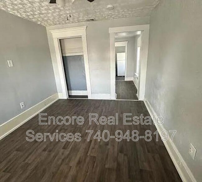 Building Photo - 420 E Indiana St