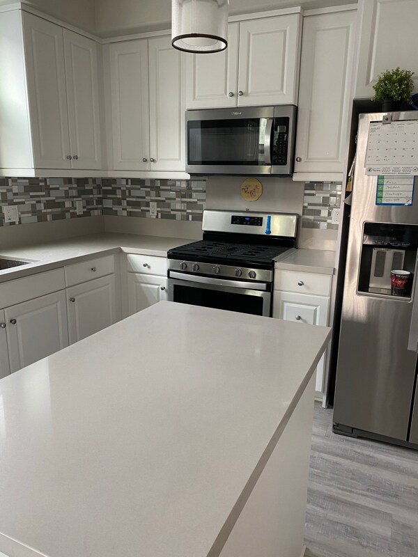 Foto principal - 500 Sanderling Ln