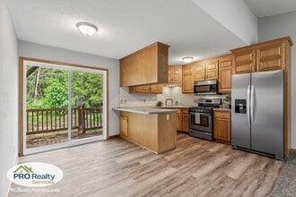 Building Photo - 7710 Greenwood Dr