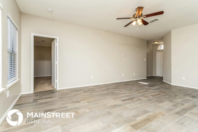 Foto del edificio - 717 Somerset Dr