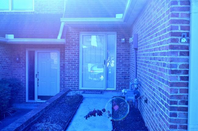 Building Photo - 10508 Raven Ct