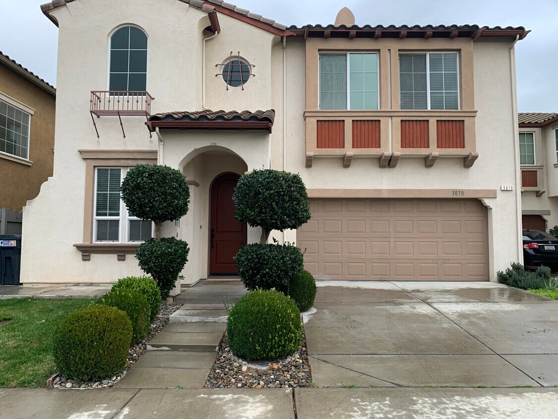 Foto principal - 3870 Colorado Ave