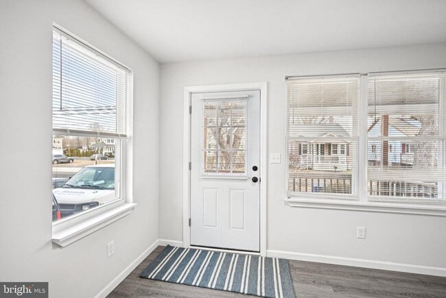 Building Photo - 7 E Cohawkin Rd