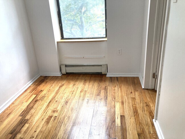 Foto del edificio - 453 Marion St