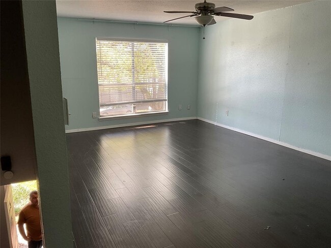 Building Photo - 6202 Skyline Dr