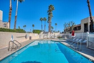 Building Photo - 200 E Racquet Club Rd