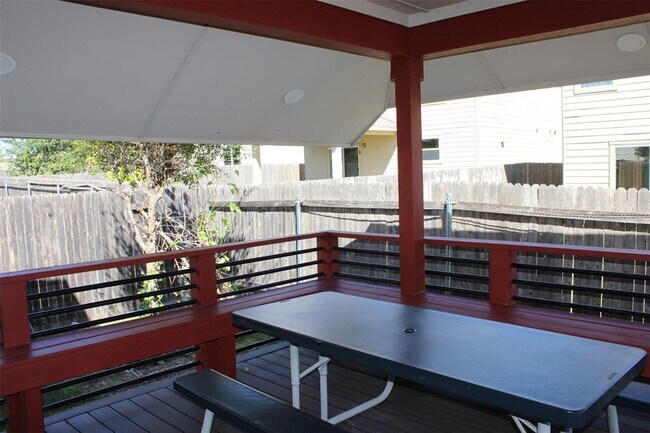 Foto del edificio - 11052 Kirkoswald Rd