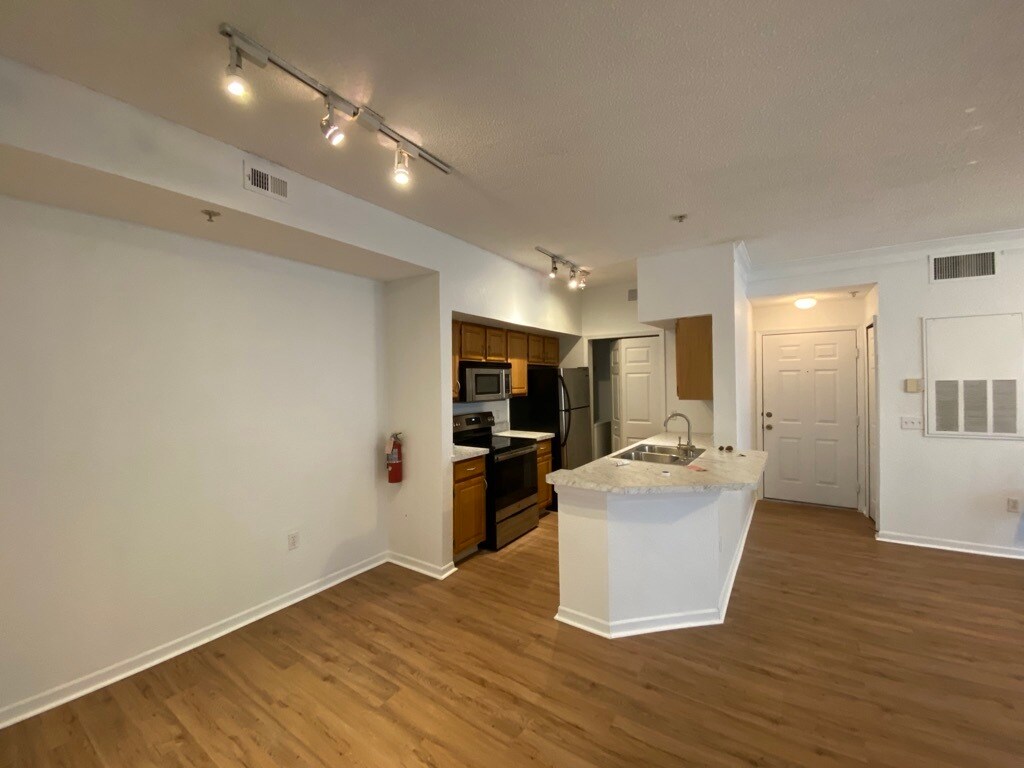Foto principal - 13102 Mulberry Park Dr