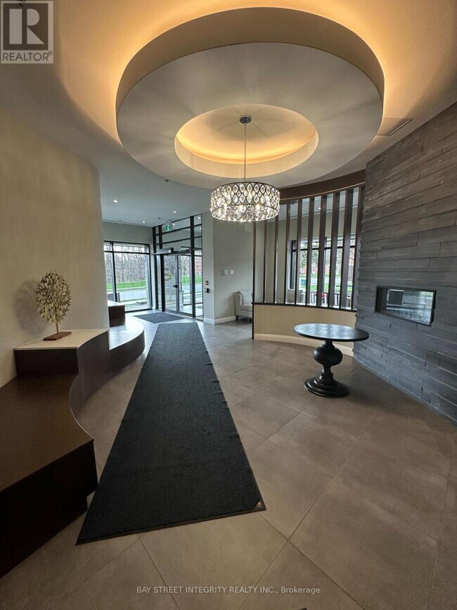 Photo du bâtiment - 1 Redfern Ave