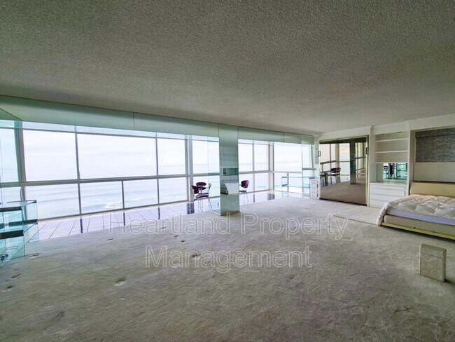 Foto del edificio - 939 Coast Blvd