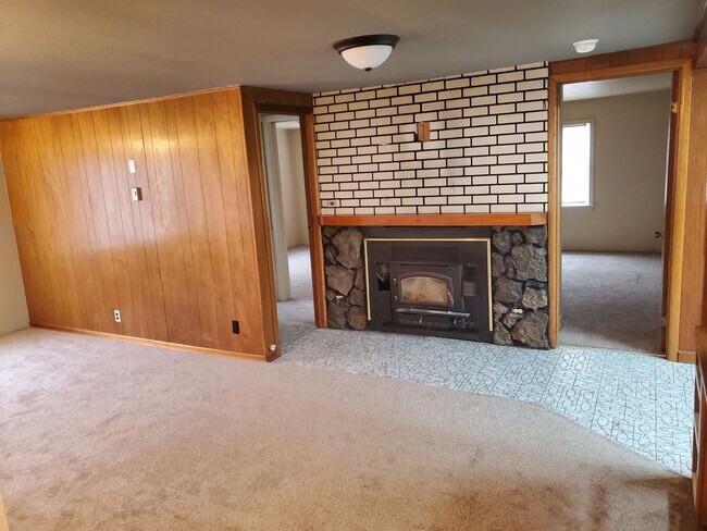 Foto del edificio - Spacious 2 BR/ 1BA Spokane Valley Home