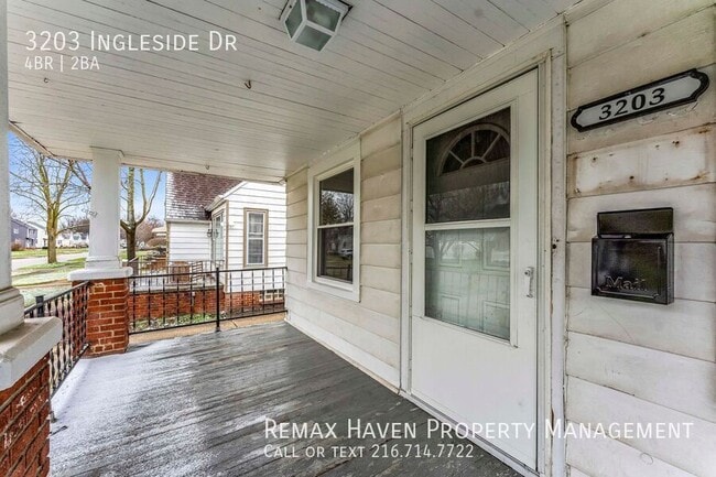 Foto del edificio - 3203 Ingleside Dr