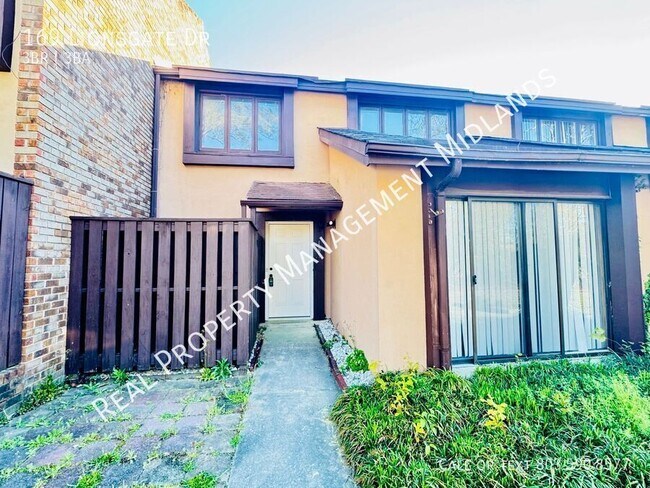 Foto del edificio - 169 Lionsgate Dr