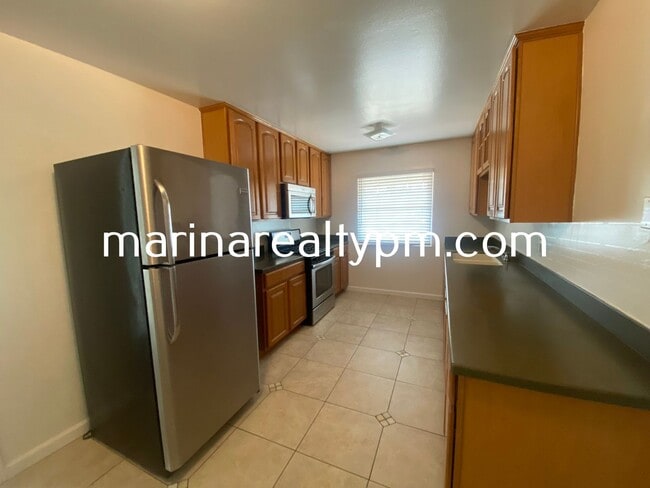 Building Photo - Charming 3 bedroom, 2 bathroom home locate...
