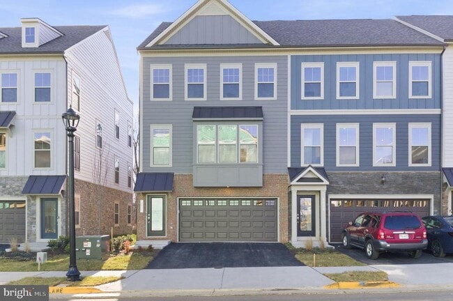 Foto del edificio - 1011 Venifena Terrace SE