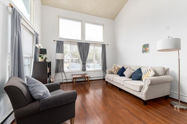 Foto del edificio - 857 S Van Gordon Ct