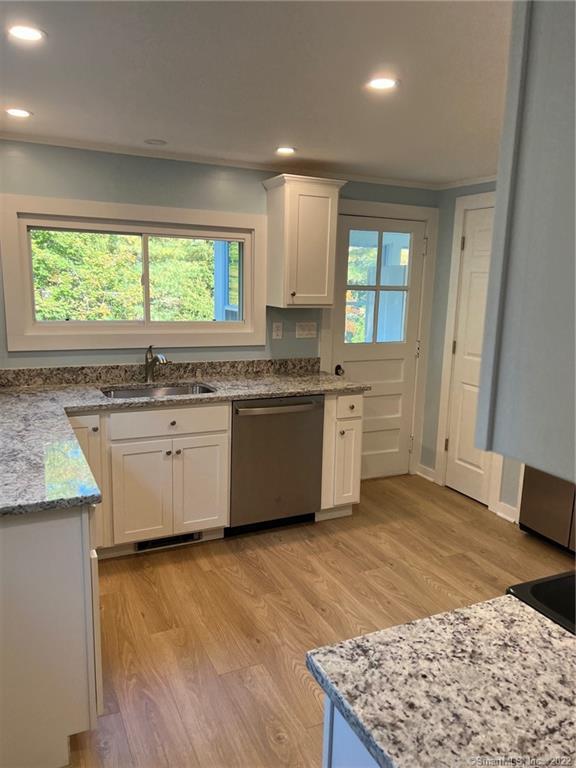 Building Photo - 173 Essex Rd