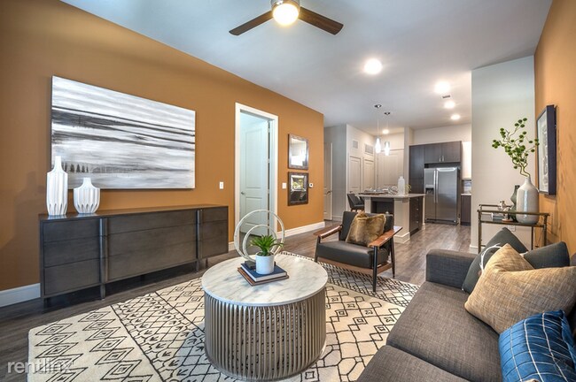 Building Photo - 1 br, 1 bath Flat - 13355 Noel Rd 619
