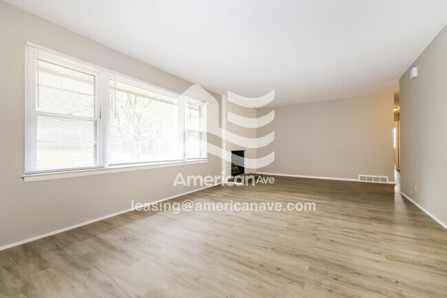 Foto del edificio - 8549 Meredith Ave