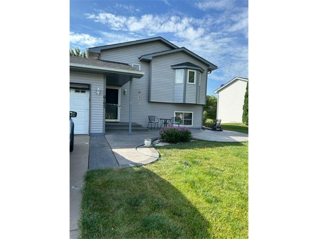 Primary Photo - 6195 146th St N