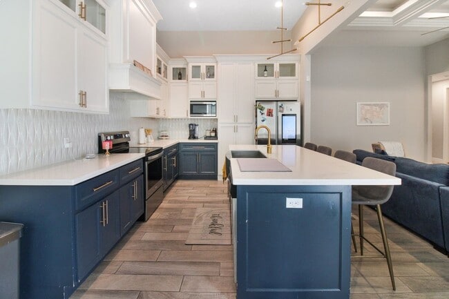 Foto del edificio - 4005 Water Lily Ave