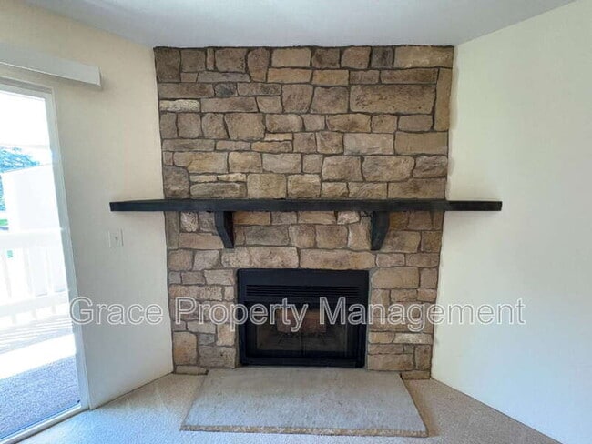 Foto del edificio - 8335 E Fairmount Dr