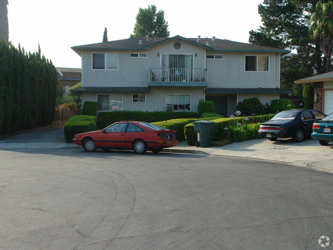 Building Photo - 1248 Valerian Ct