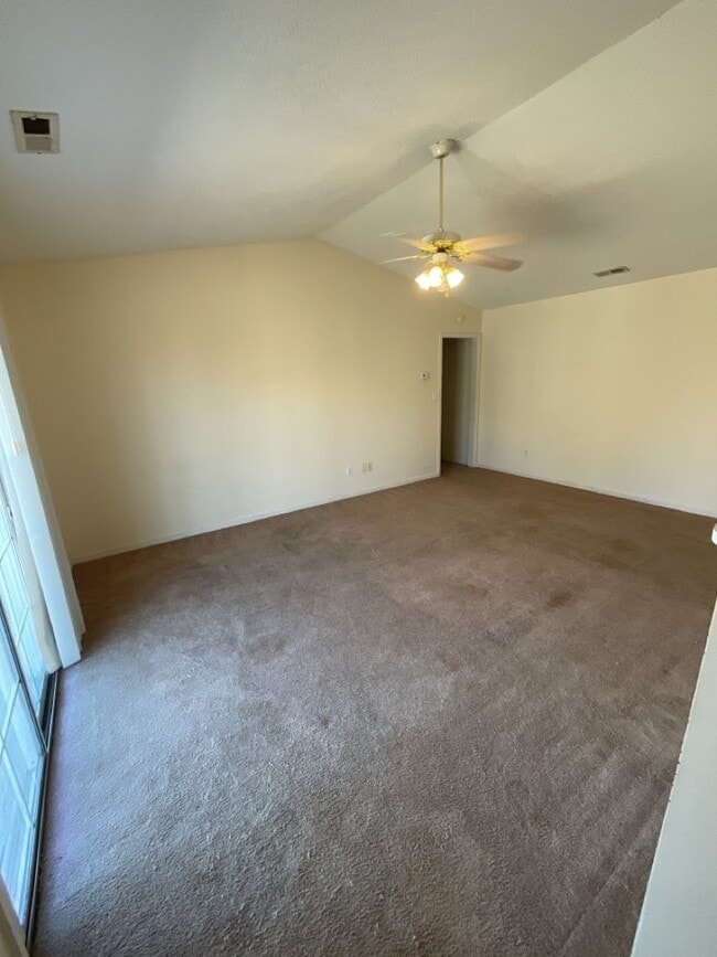 Building Photo - 218 Faison Ln