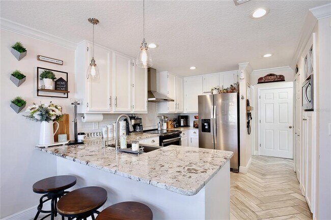Foto del edificio - 2115 Heathwood Cir