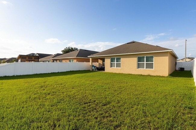 Building Photo - 4214 Roberta Dr