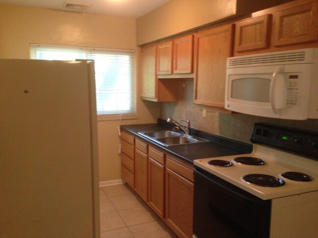 Foto del edificio - 523 Hadley Ave