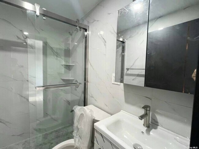 Building Photo - 25-17 147th St