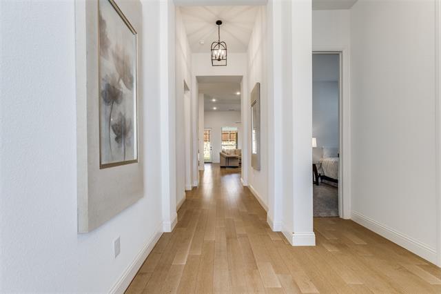 Foto del edificio - 8221 Legacy Oak Dr