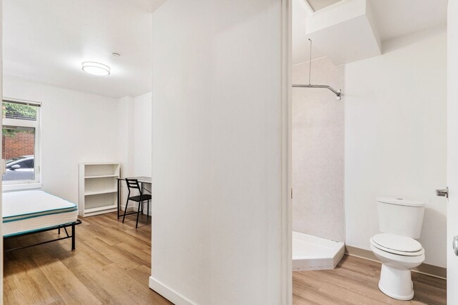 Interior Photo - Radian Apartments