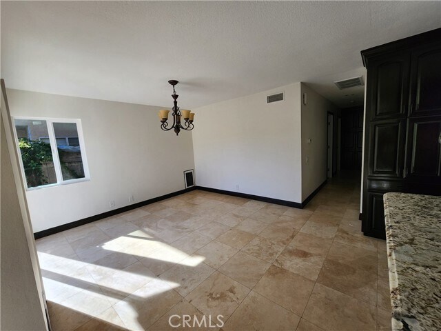 Foto del edificio - 29355 Edgewood Rd