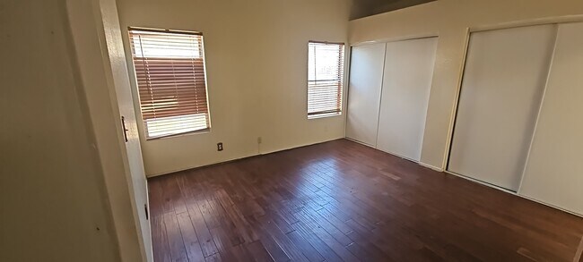 Foto del edificio - 2341 Langhorn St