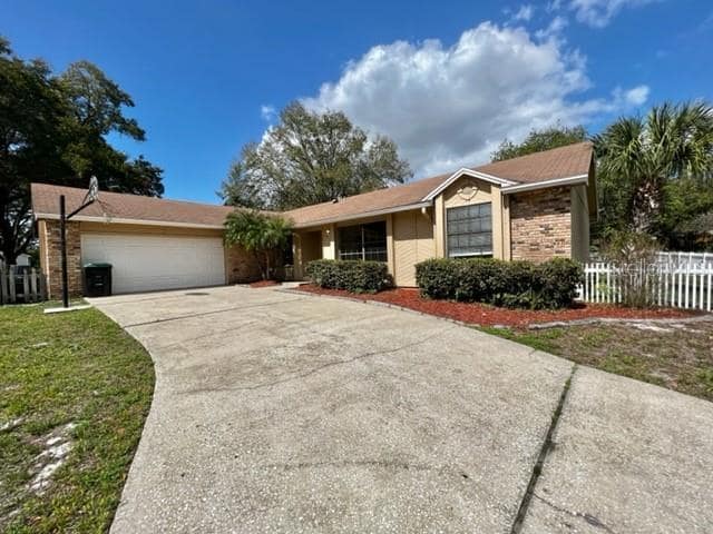 Foto del edificio - 7701 White Ash St