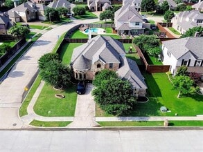 Building Photo - 5730 Creek Crossing Ln