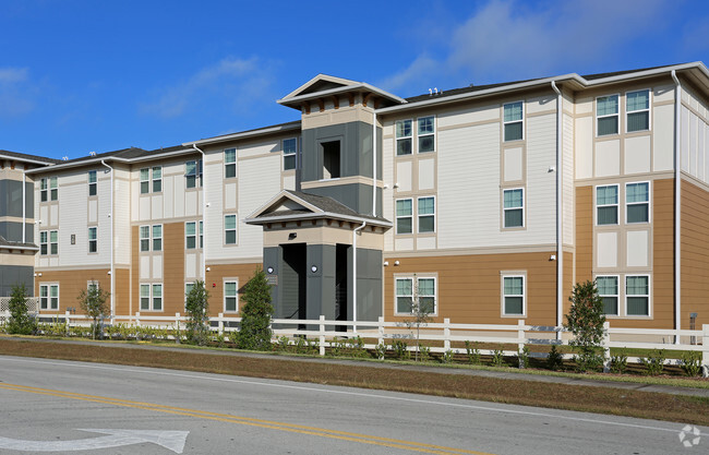 Building Photo - Valencia Grove Apartments