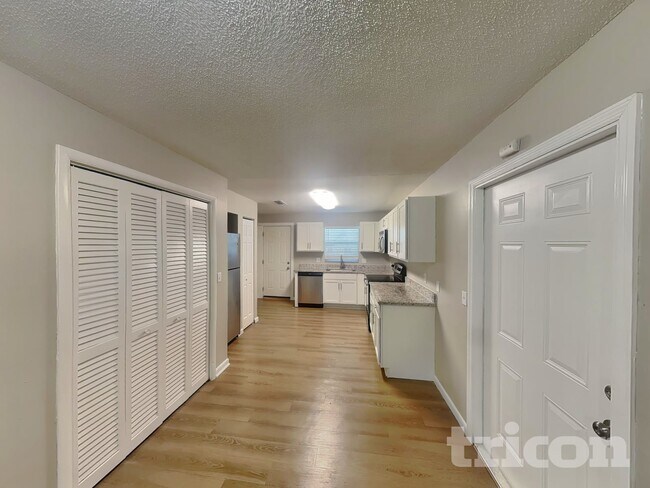 Foto del edificio - 1108 Fountainhead Dr