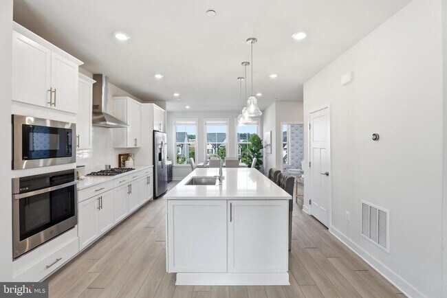 Building Photo - 10120 Stonecat Ct