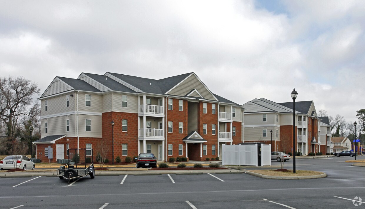 Building Photo - Belle Hall Apartment