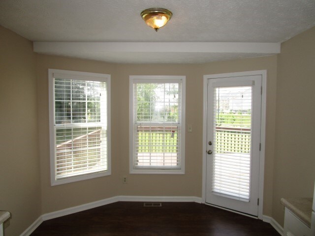 Building Photo - 1097 Trestle Drive