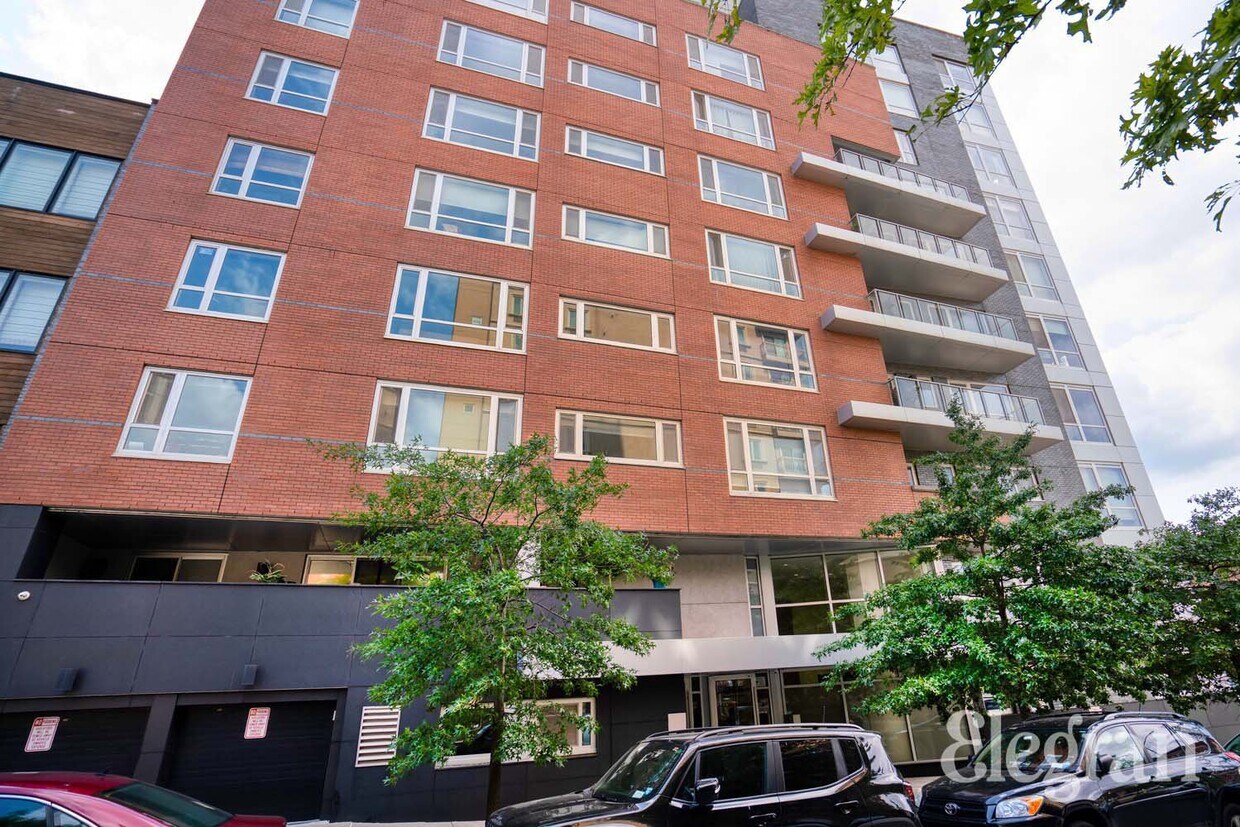 Foto principal - 560 Carroll St